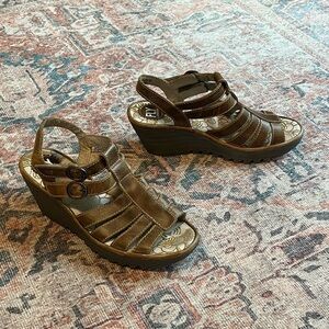 Fly London Ygor Leather Strappy Camel Wedge Sandals Women’s Sz 40 US 9-9.5